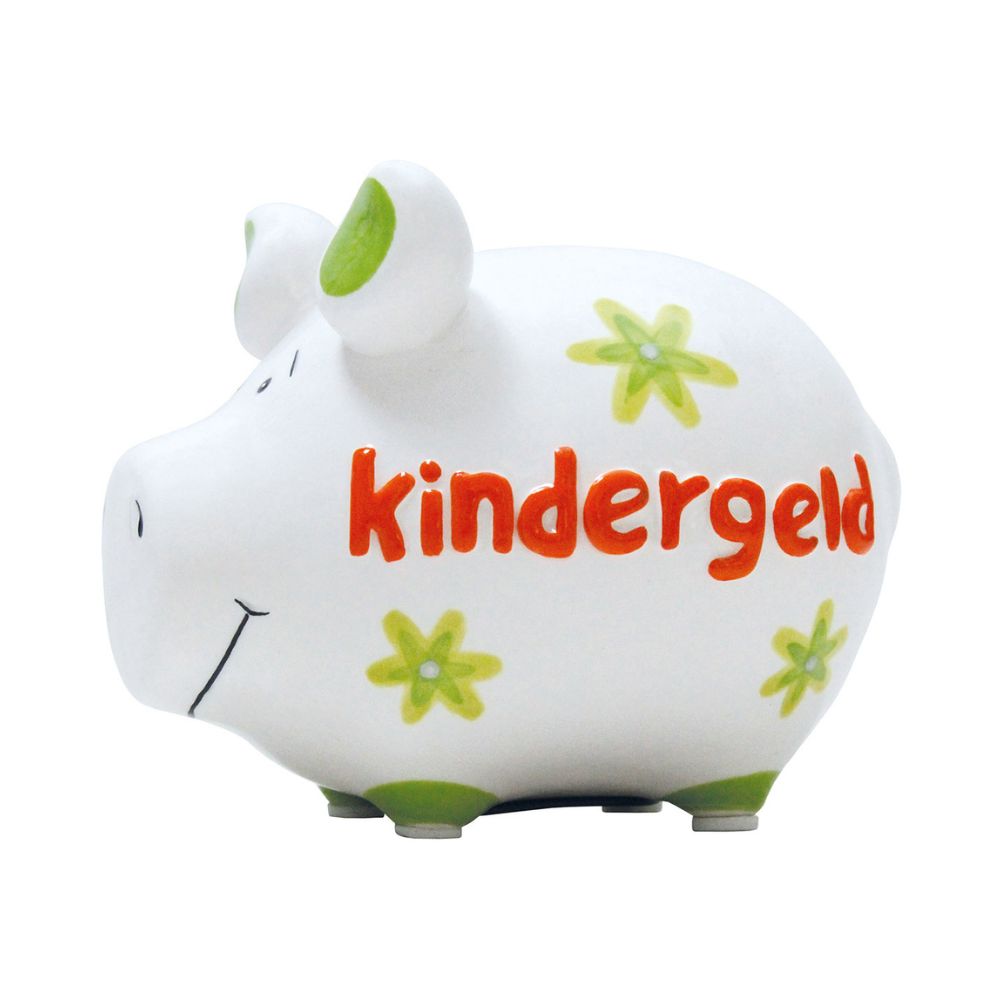 Sparschwein aus Keramik in Weiß, grüne Details (Schweineohren und Füße), Grüne Blümchen, orange-roter Schriftzug "kindergeld" auf der Seite des Sparschweins, Gesichtszüge gemalt in Schwarz