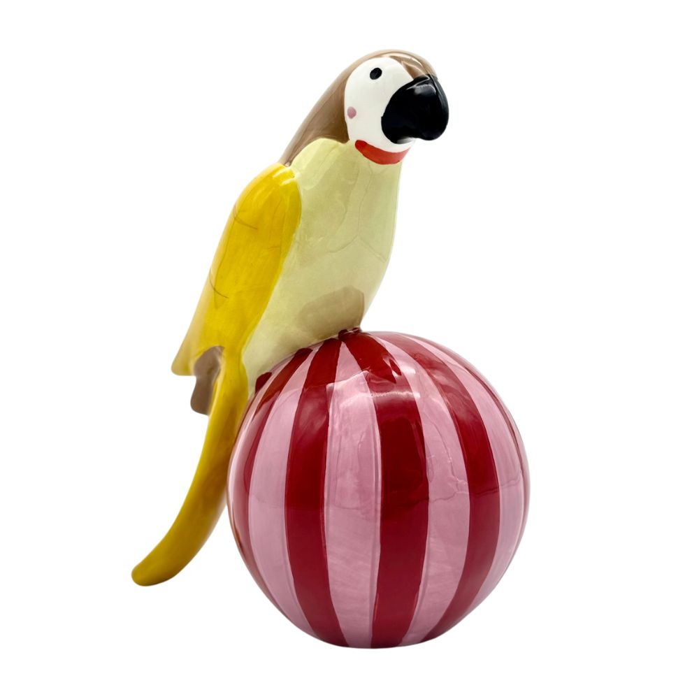 Dekofigur Gelber Papagei auf einem Ball