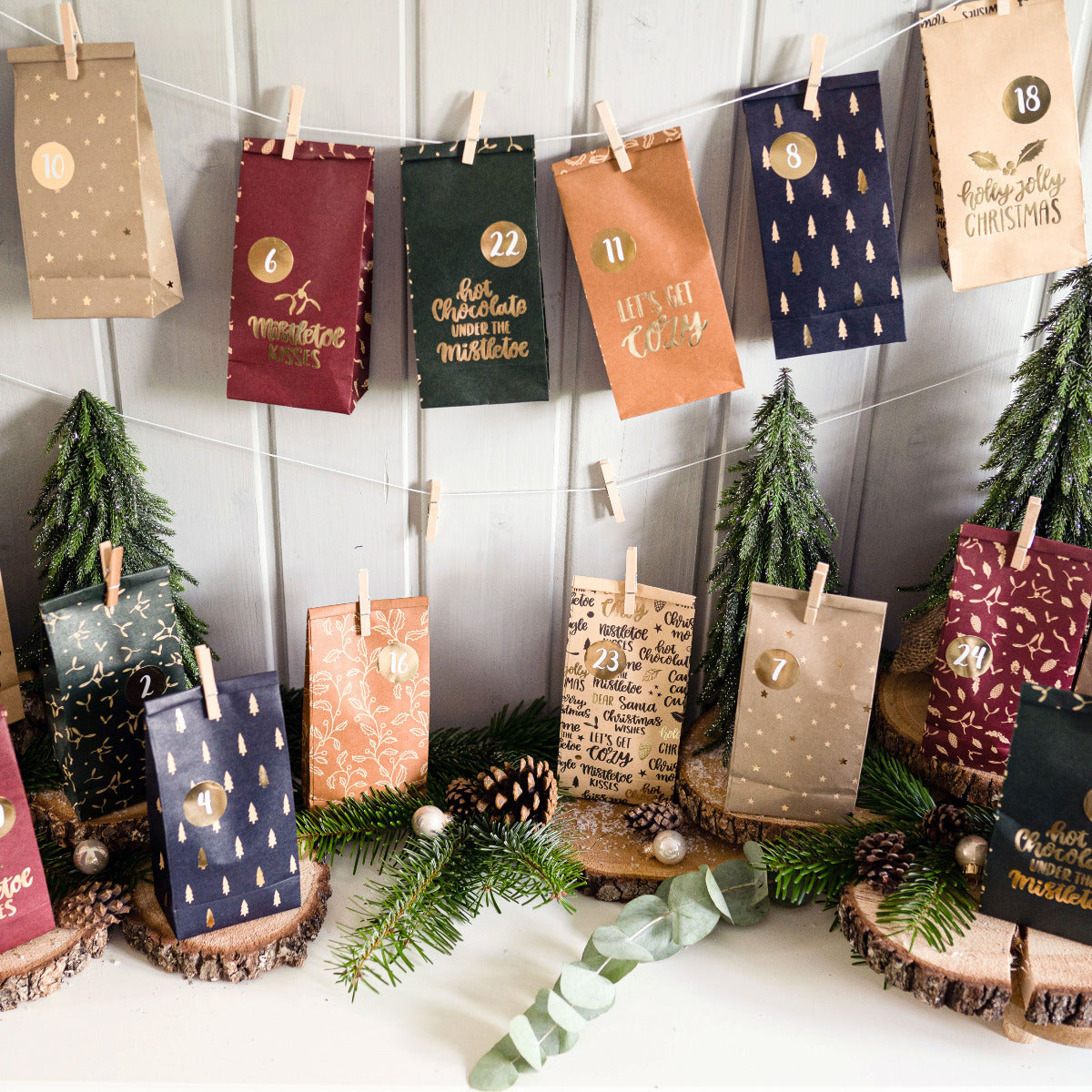 Der DIY Adventskalender aufgehangen