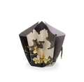 Faltvase mit Schwarz, Gold Blumen Design, innenseite grau gefärbt, zusammengehalten mit einem schwarzen Band