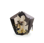 Faltvase mit Schwarz, Gold Blumen Design, innenseite grau gefärbt, zusammengehalten mit einem schwarzen Band