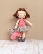 Die fertiggestellte DIY Häckel Puppe