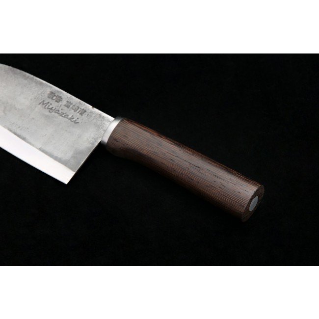 TAKAHIRO MIYAZAKI Hackbeil Nahaufnahme des Griffs