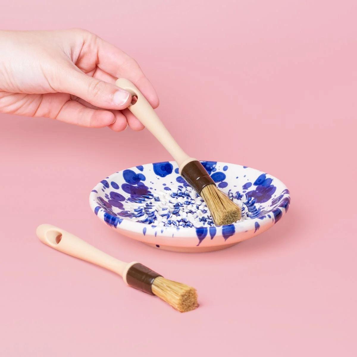 Backpinsel aus Holz mit Naturborsten