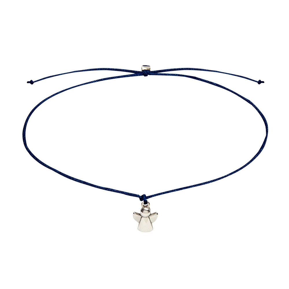 Das blaue Armband mit kleinem Engel Anhänger