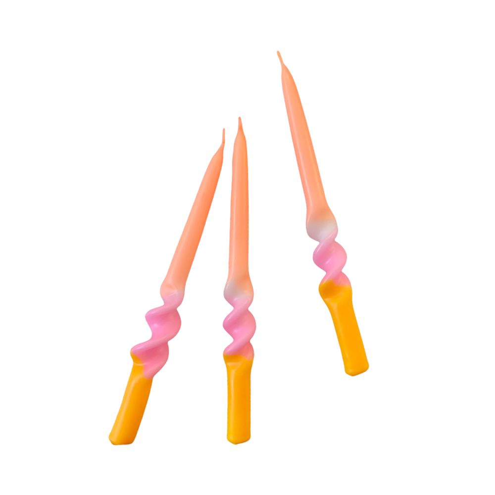 Orange, Beige, Pnke Stabkerzen mit Kreuselung in der mitte interessesante form von pink stories