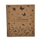 Verpackung des Insektenhotels mit der Schrift "Willkommen in meinem Insektenhotel"