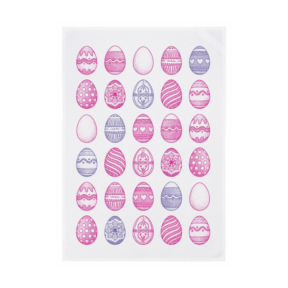 Pinke Ostereier auf Geschirrtuch