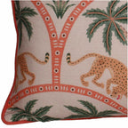 Nahaufnahme des Rechteckigen Leoparden kissens