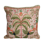 Kissen,Quadratisch mit kleinen vierecken in orange und abgebildeten Palmen, Toucan und Ananas, Gruen, orange und beige Farben