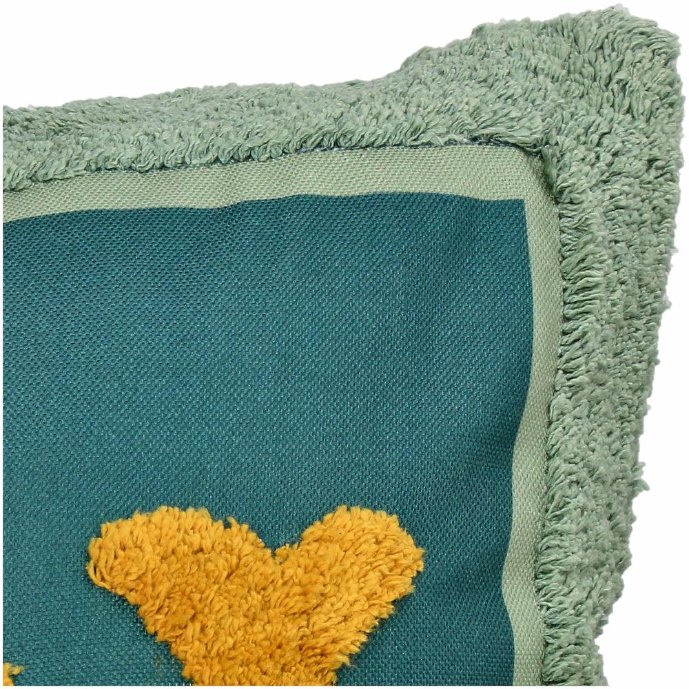 Nahaufnahme der Ecke des "RELAX" Kissens