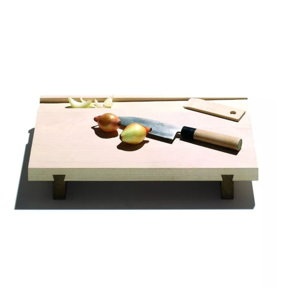 Küchenbrett aus Holz mit Saftrille