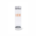 Eine Trinkfalsche mit dem Orangen Print ''Liebe''