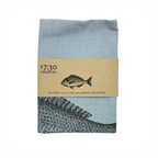 Ein Geschirrtuch mit einem Grauen FIsch drauf