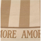 Nahaufnahme der gestreiften tischdecke "AMORE"