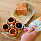 Ostereier mit Gänseblümchen