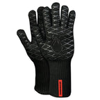 Ein Paar schwarze anliegende Grill-Handschuhe mit Gripp Markierungen 