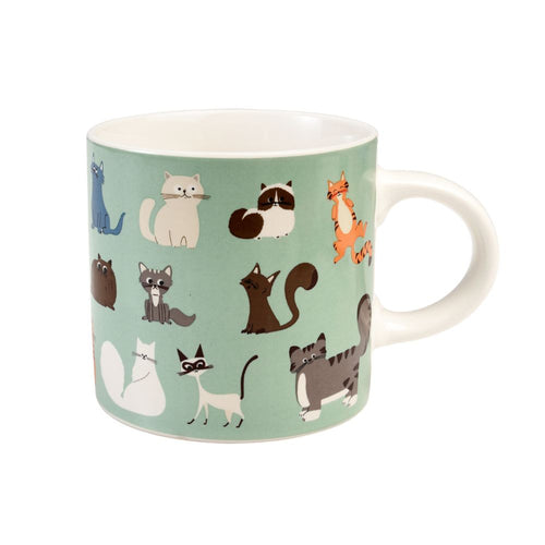 Mintgrüne Keramik Tasse mit vielen verschiedenen Katzen auf gedruckt, Katzen in verschieden Formen und Farben und mit verschiedenen Gesichtausdrücken und Emotionen
