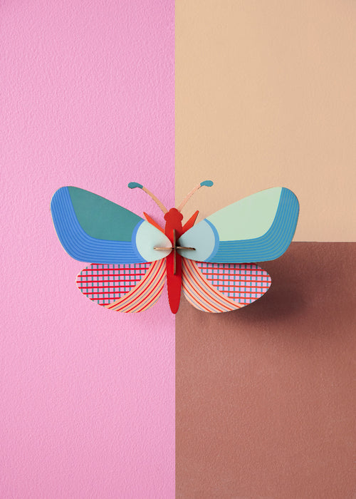 3D Wanddekoration Wandobjekt eines Schmetterlings an der Wand