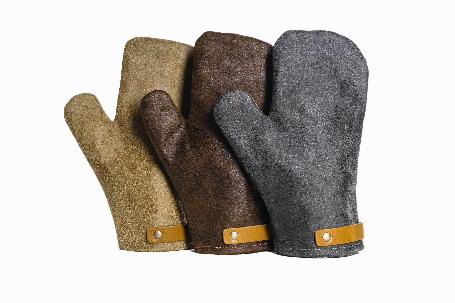 drei rustic leder Topfhandschuhe in verschiedenen farben hellgrau, braun und schwarz