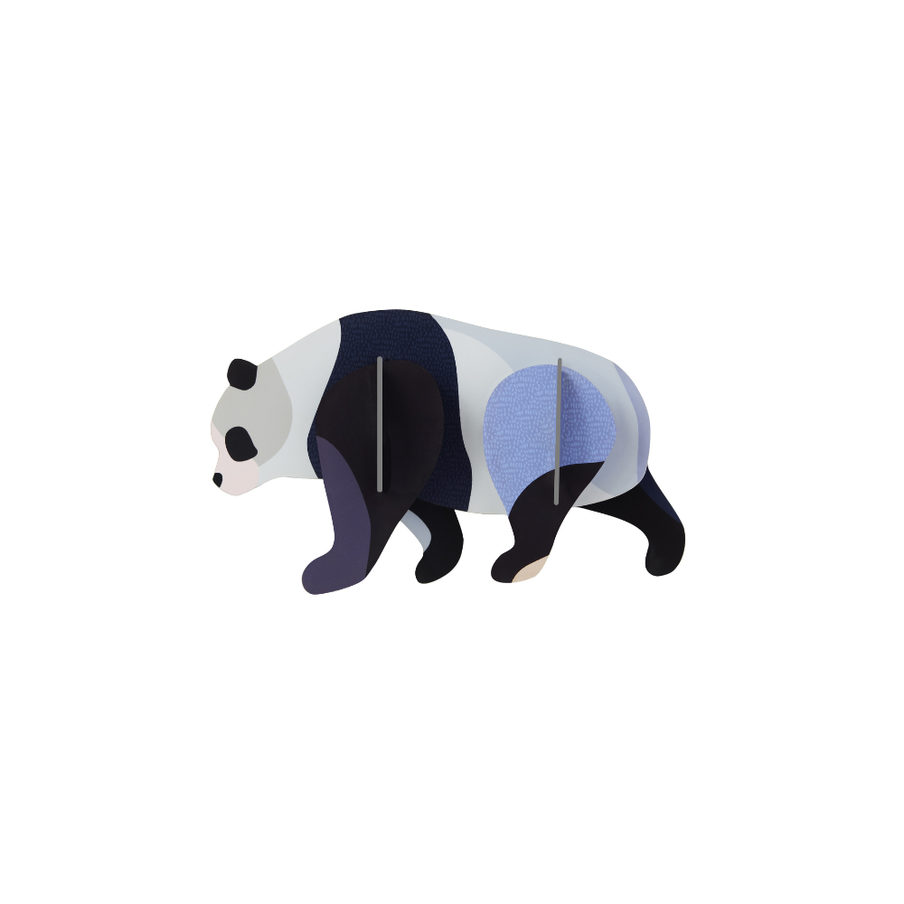 Schwarz weißer Pandabär mit natur und blauen Untertönen, 3D Wanddeko Panda aus Recyclingkarton Deko Objekt zusammengesteckt uas meheren Einzelteilen