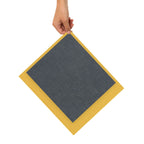 Die Bienenwachstücher in der Hand