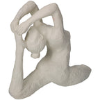 Rückseite der Skulptur/ Figur in Form einer Frau, die eine Yoga Pose (Eka Pada Rajakapotasana) einnimmt
